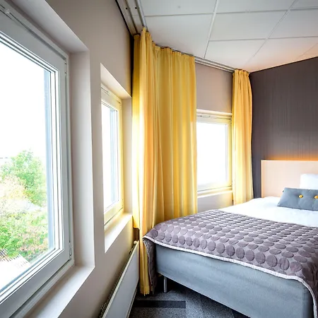 Lautrup Park מלון 4*